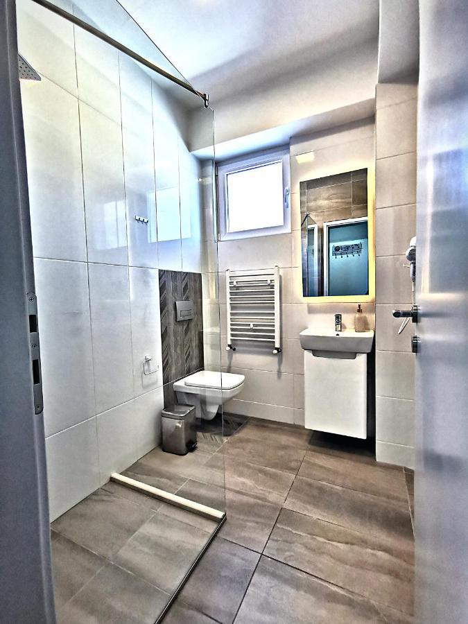 Guest Rooms Denicija Скоп'є Екстер'єр фото